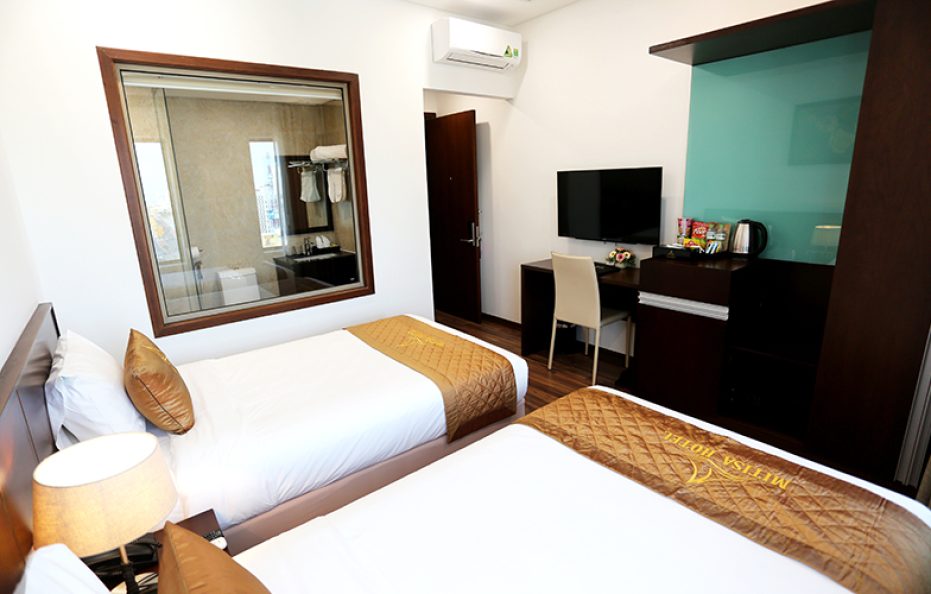 Deluxe Hướng Sông